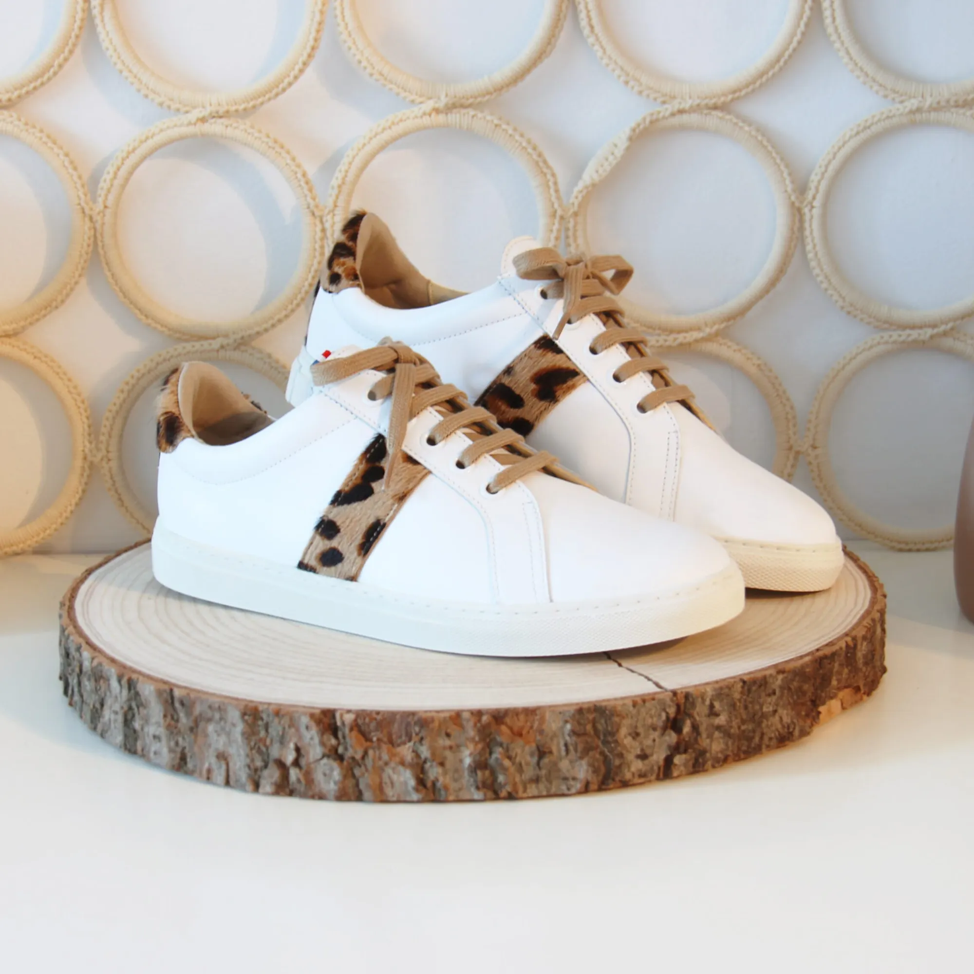 Discount Baskets Made in France cuir léopard Femme Baskets