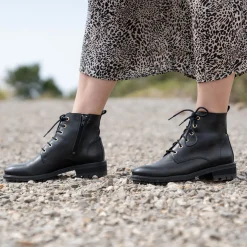 Hot Bottines plates à lacet cuir Femme Bottines & Bottes