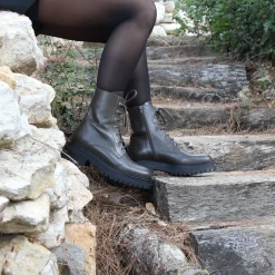 New Bottines ranger crantées cuir Femme Bottines & Bottes