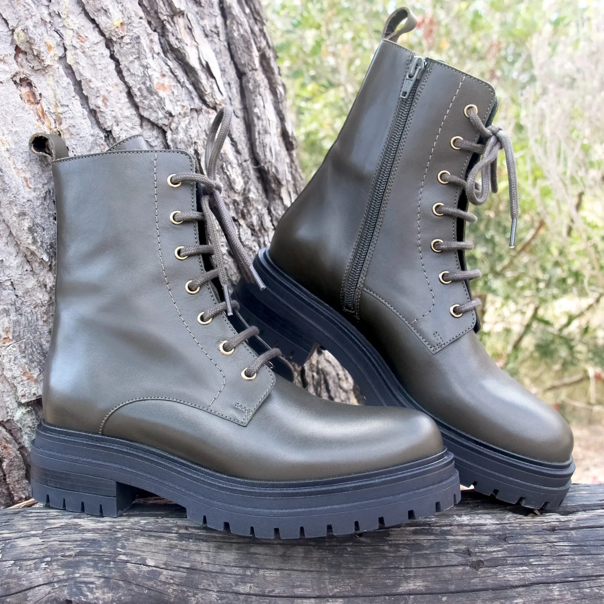 New Bottines ranger crantées cuir Femme Bottines & Bottes