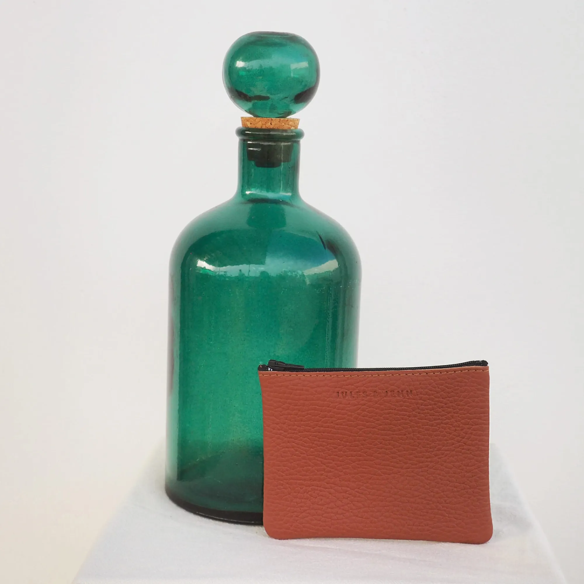 Sale Pochette cuir upcyclé - Petite Femme Dressing Recyclé|Pochettes