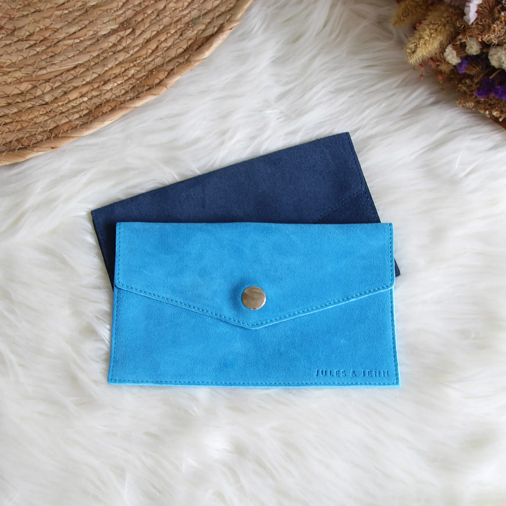 Flash Sale Pochette enveloppe cuir upcyclé bleu Femme Dressing Recyclé|Pochettes
